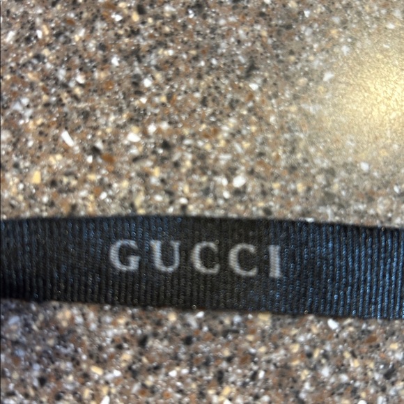 Gucci Black Logo Ribbon - Picture 2 of 2